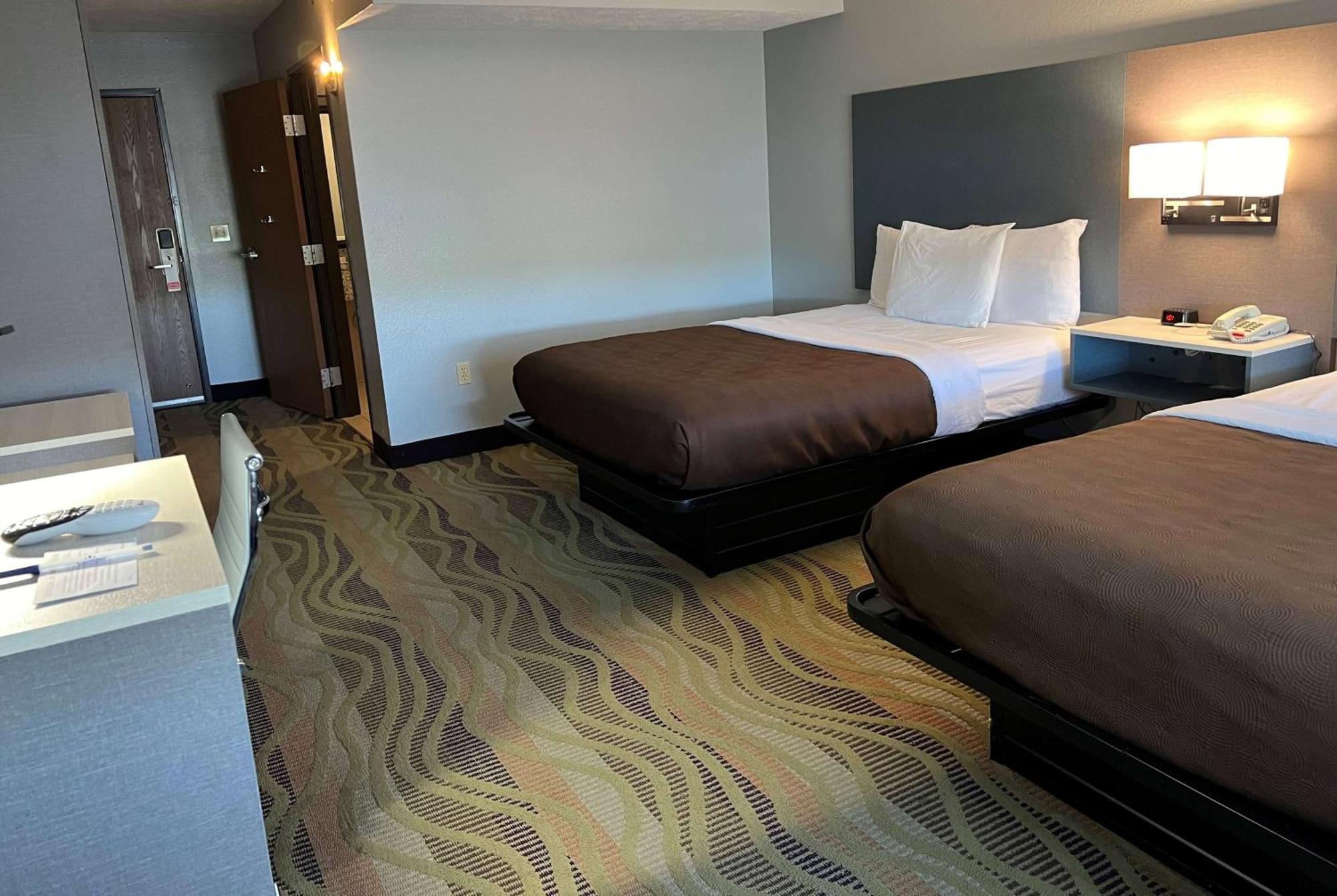 Americinn By Wyndham Republic Екстериор снимка