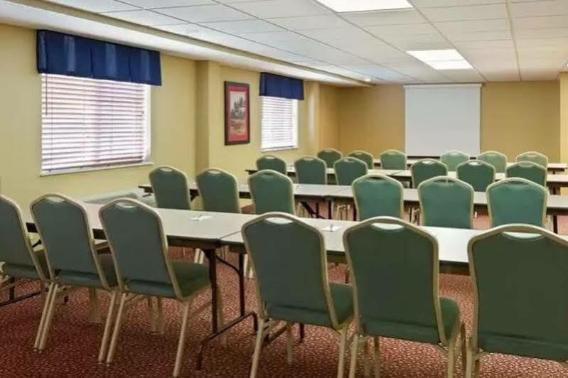 Americinn By Wyndham Republic Екстериор снимка